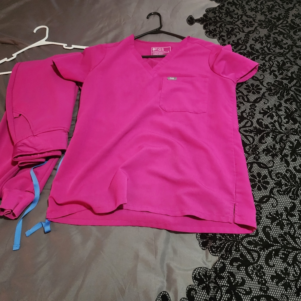 Women's Figs Scrub Set